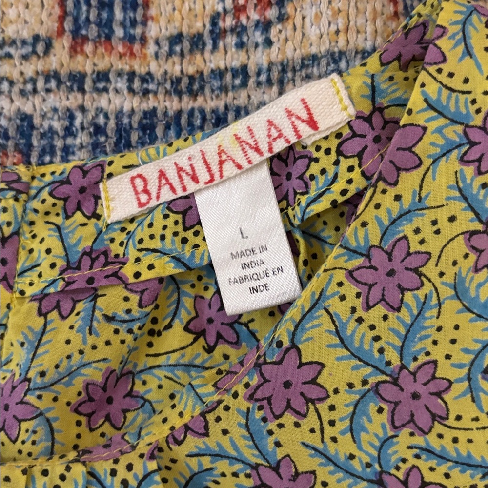Banjanan Yellow Floral Bell Sleeve Blouse SZ L EUC - Picture 3 of 5